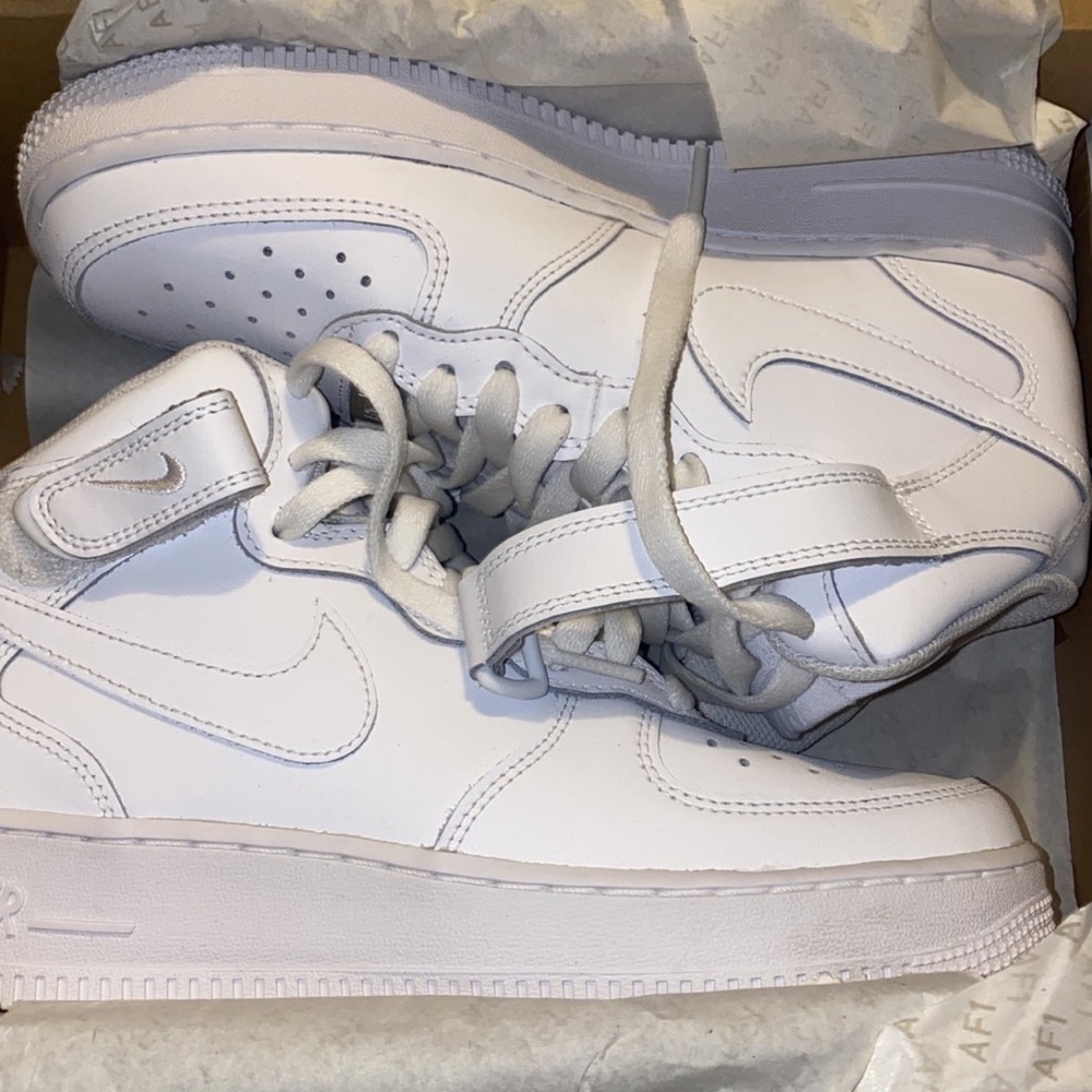 Nike Air Force 1 Mid 06Y Shoes